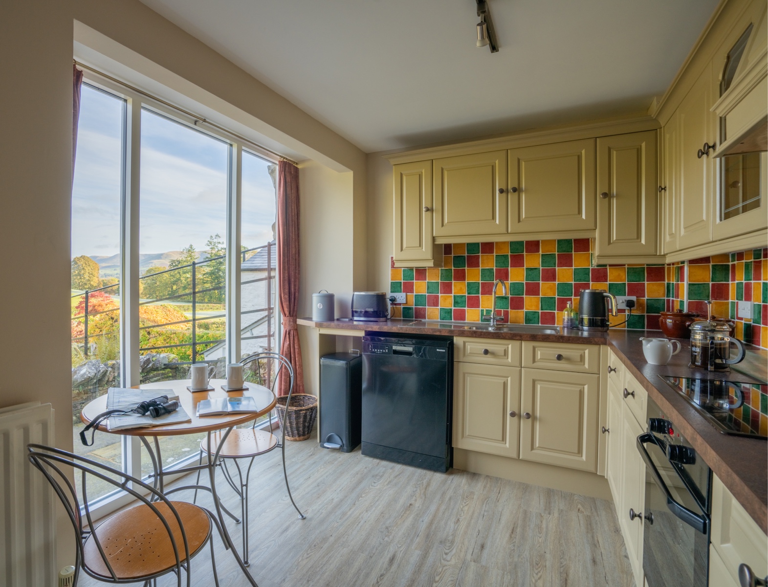 Kitchen and Breakfast area